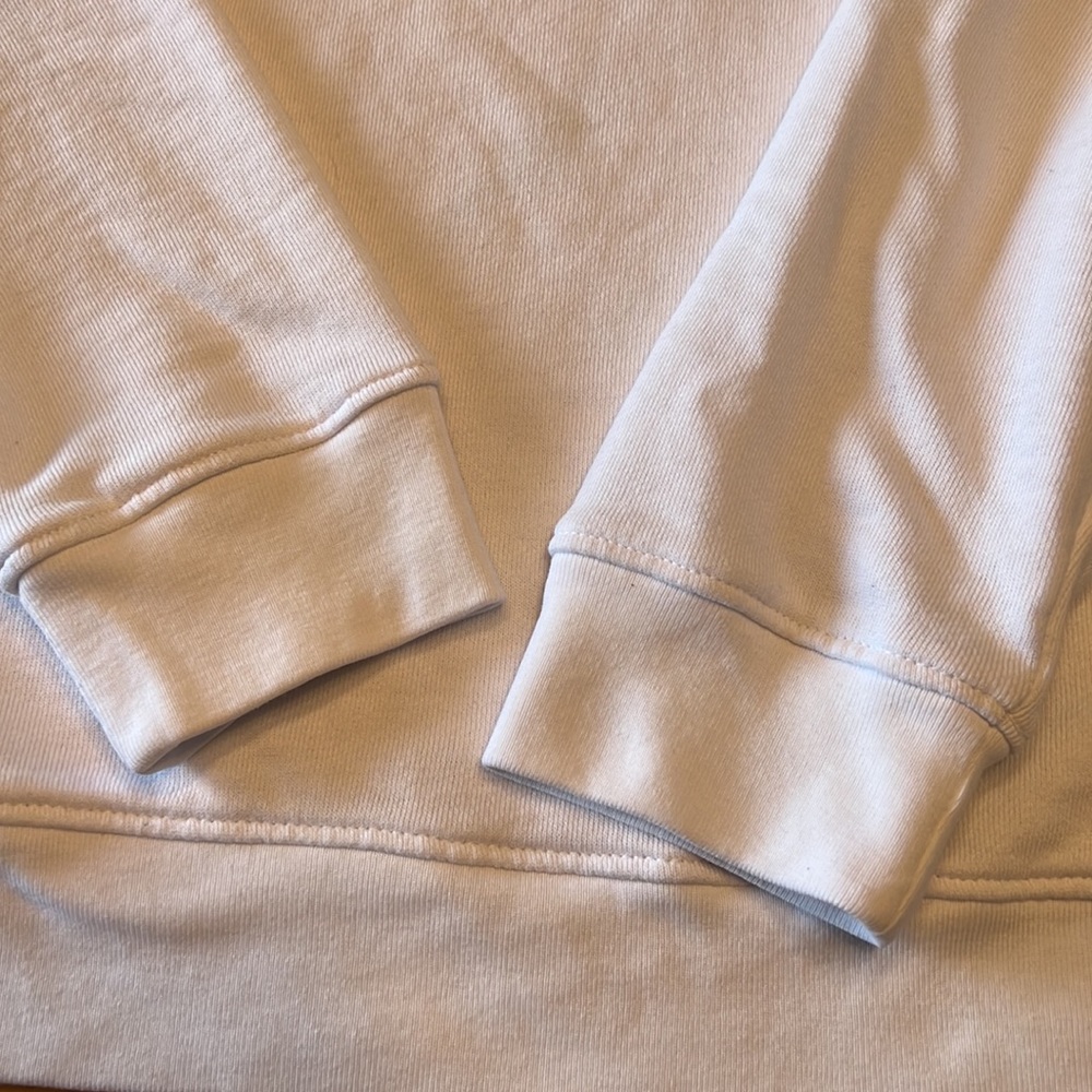Women’s Levi’s sweatshirt - Picture 6 of 8